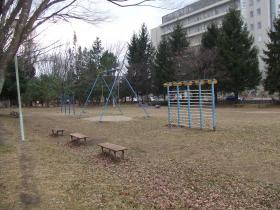 鶴ヶ谷中央公園