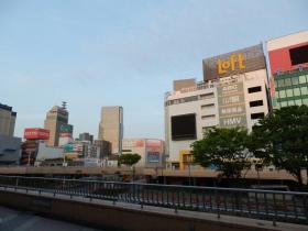 早朝の仙台駅にて