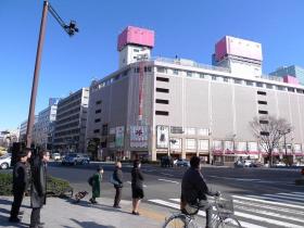 街灯の上の伊達政宗像